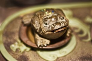 Amulet of the frog for good luck and wealth